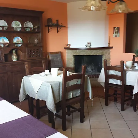 Marina D'aspra Bed and Breakfast 4*