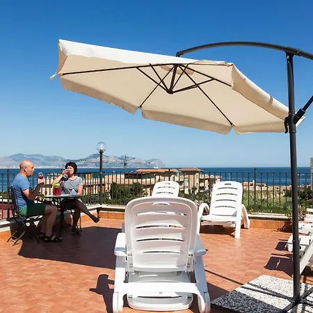 Marina D'aspra Couette-café 2*