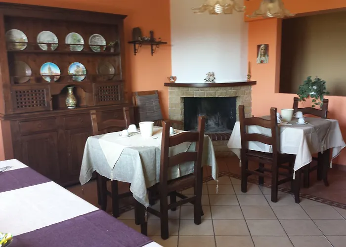 Marina D'aspra Bed and Breakfast 4*